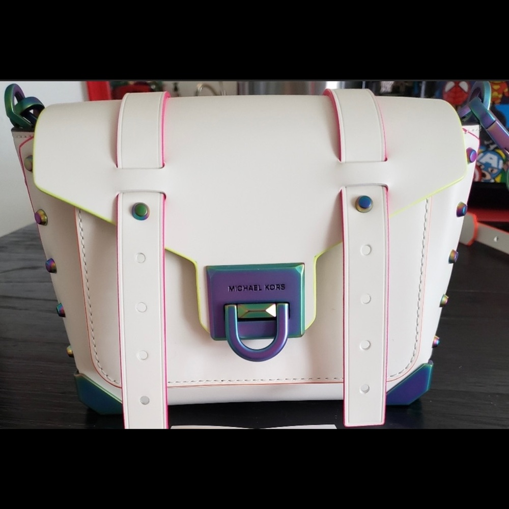 BNWT Michael Kors Manhattan Bag